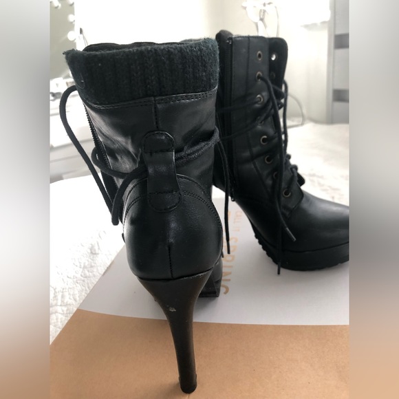 Black Ankle boots. Black ankle chunky combat high heel booties - Picture 9 of 9